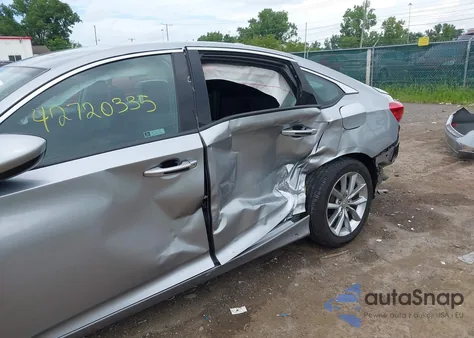 2022 Honda Accord Lx из США, поврежденный, VIN 1HGCV1F18NA027616